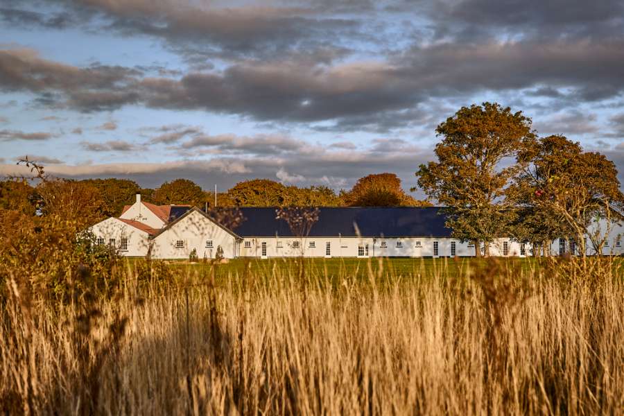 Stål og sjæl mødes på Egholm Vestergaard, Egholm Vestergaard, Egholm 57, 9000 Aalborg